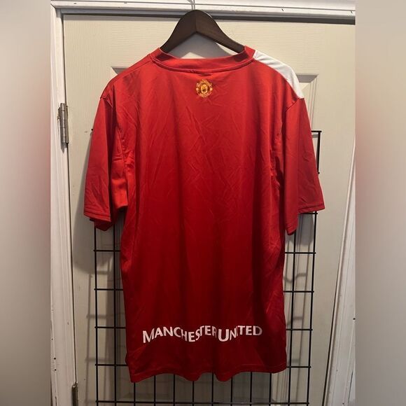 Manchester United Sewn Patch Soccer Jersey Shirt - Picture 4 of 7